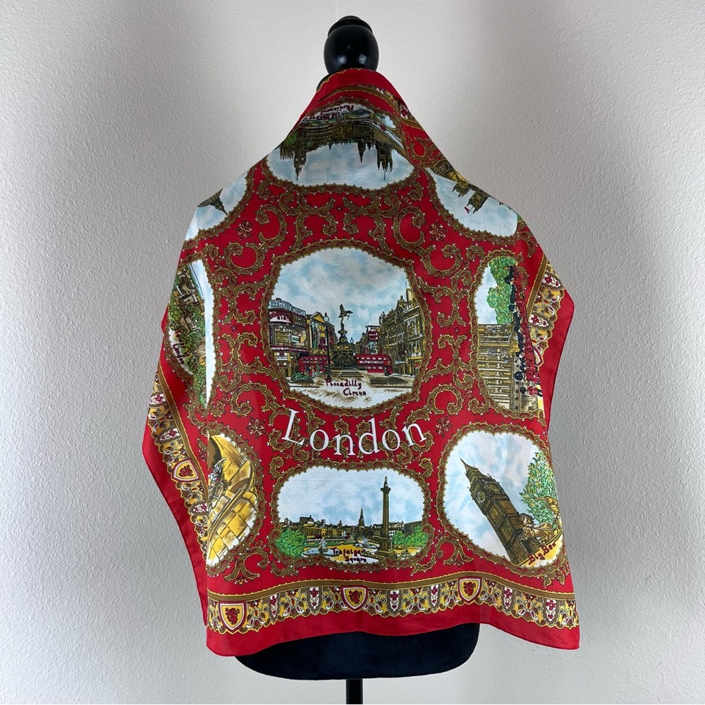 Vintage London tourism scarf red novelty England 90s